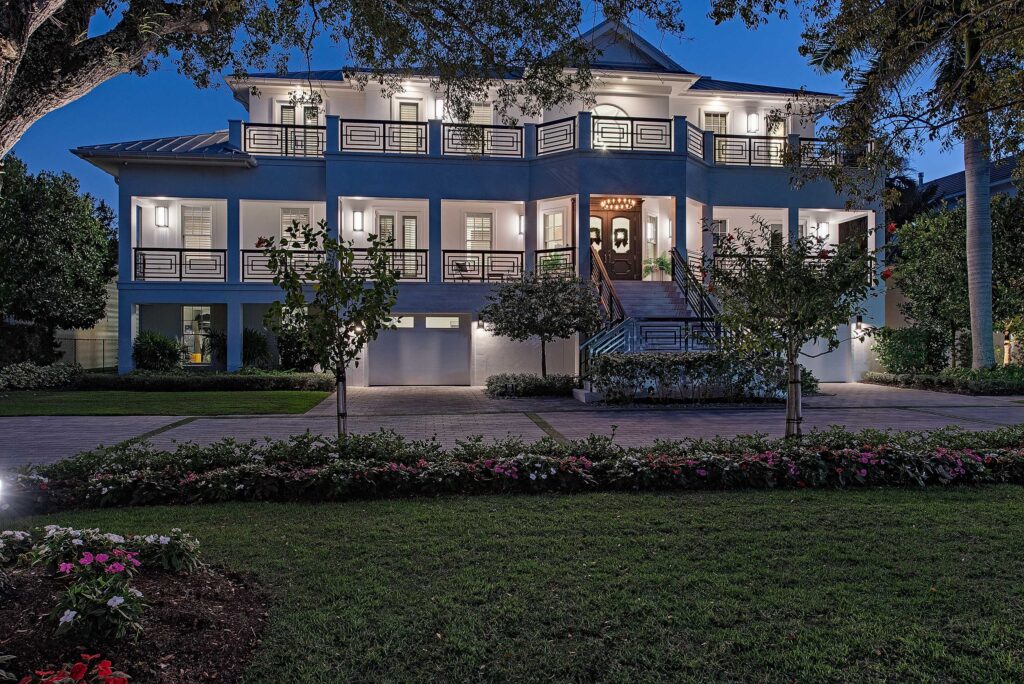 5th Avenue Naples Real Estate